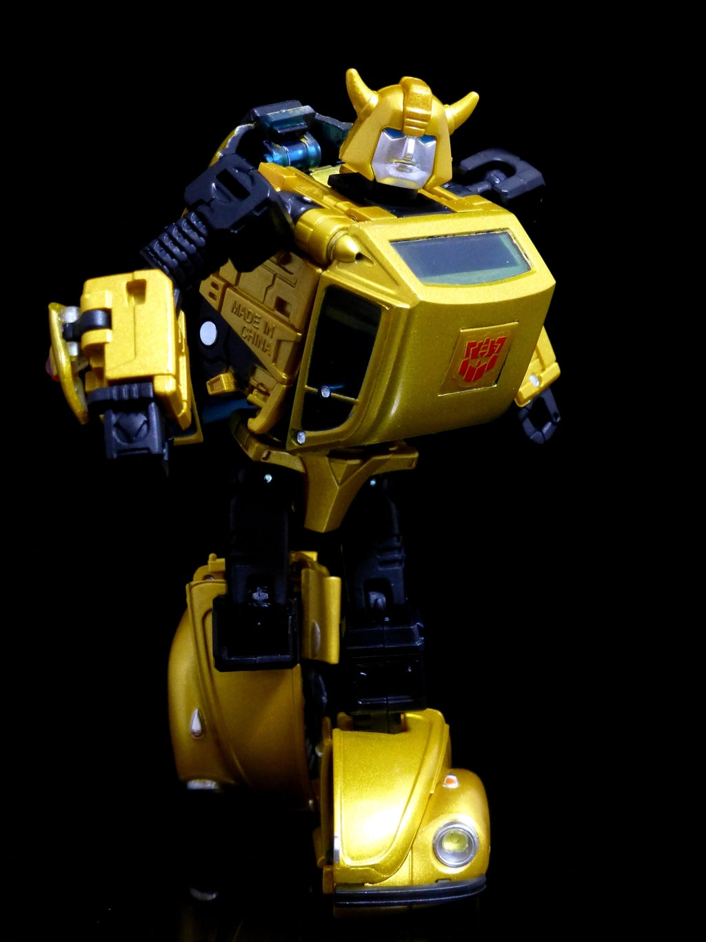 Takara Tomy Masterpiece MP-21G BumbleBee figure